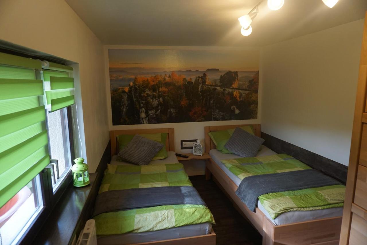 Ferienhausteube Kurort Gohrisch Buitenkant foto